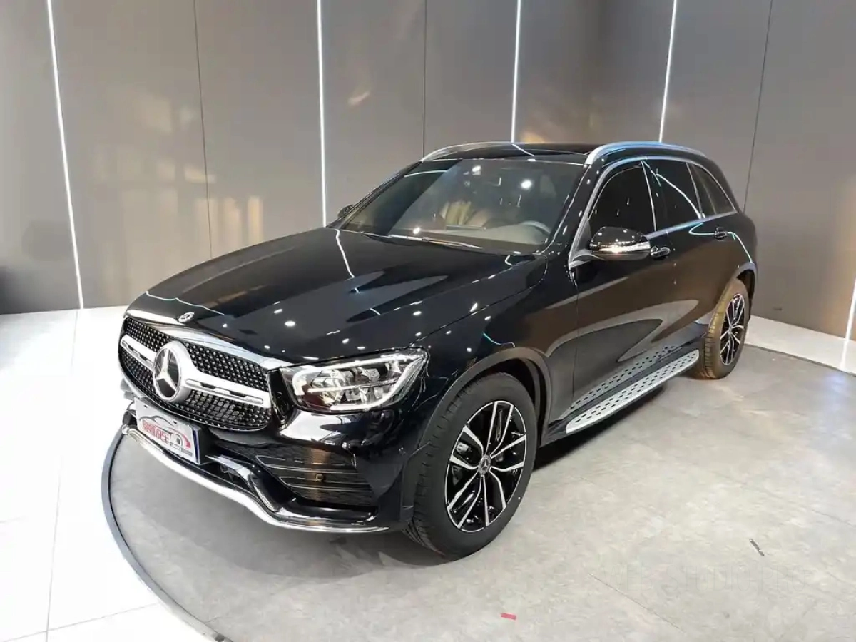 MERCEDES BENZ GLC