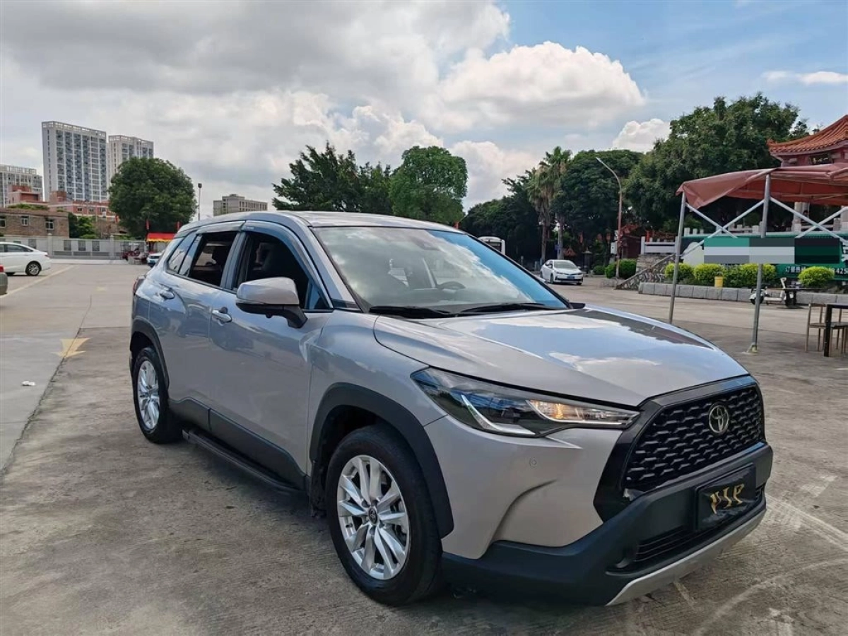 TOYOTA COROLLA CROSS