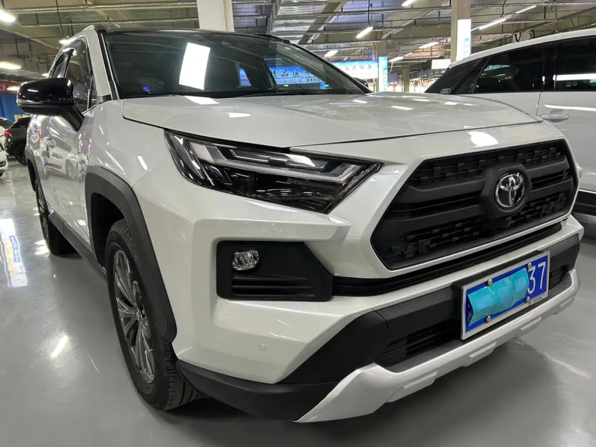 TOYOTA RAV4 RONGFANG