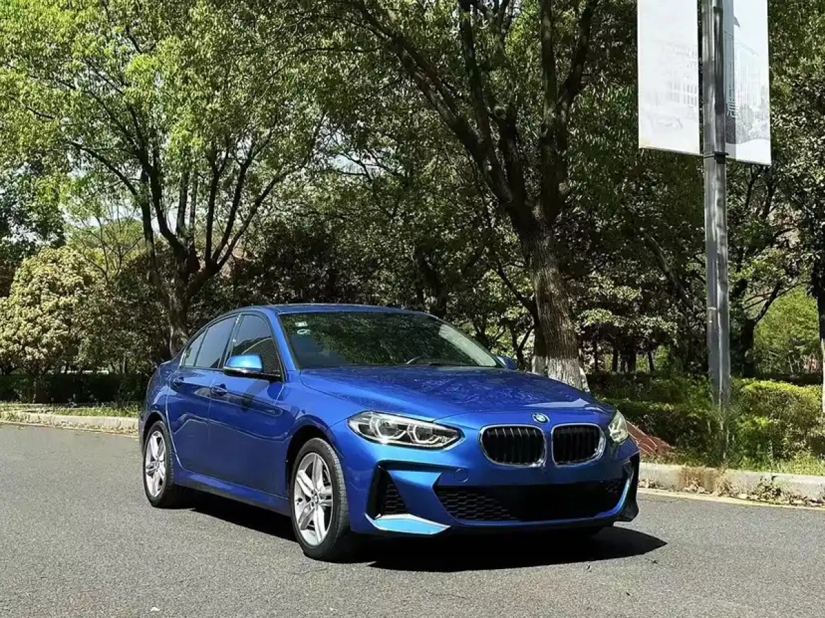 BMW 1-SERIES