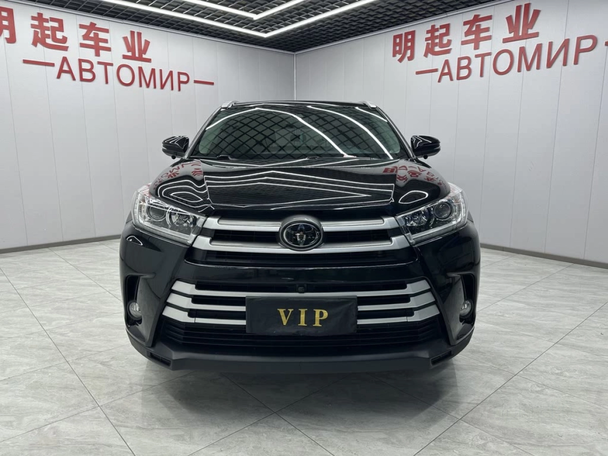 TOYOTA HIGHLANDER