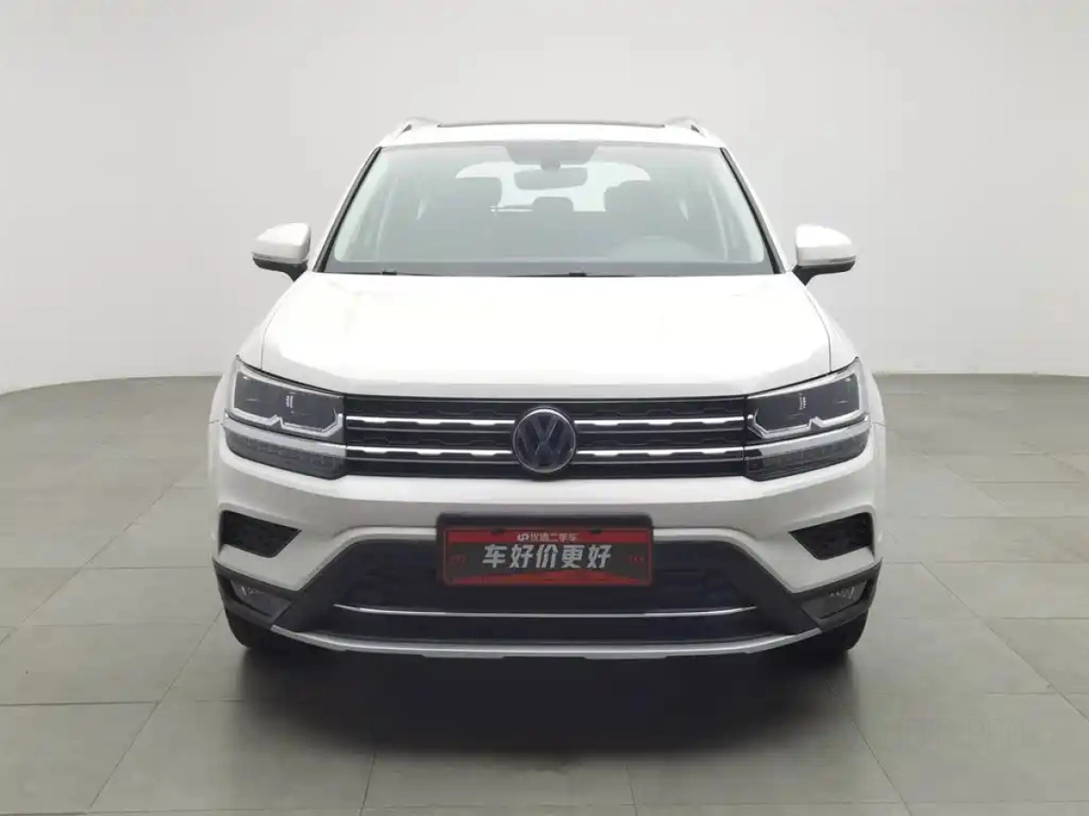 VOLKSWAGEN THARU