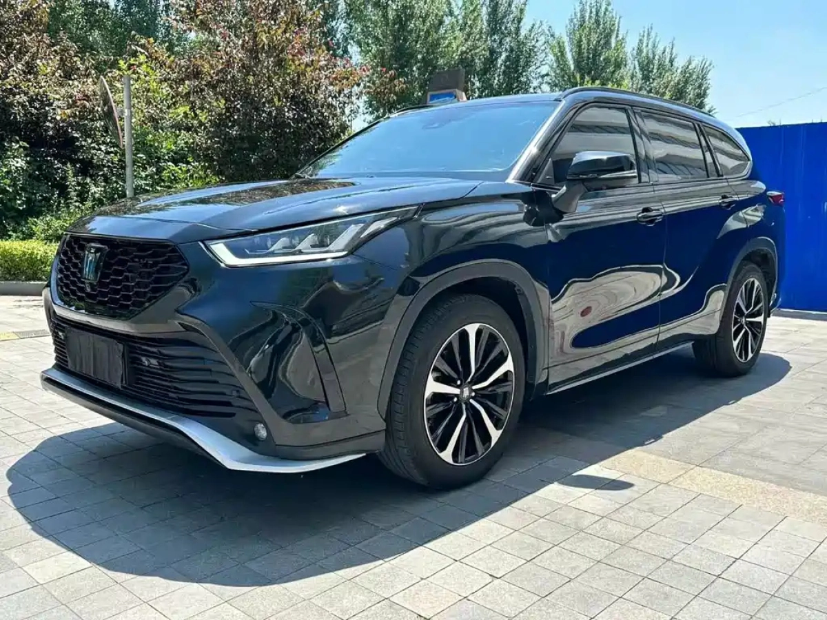 TOYOTA CROWN LUFANG