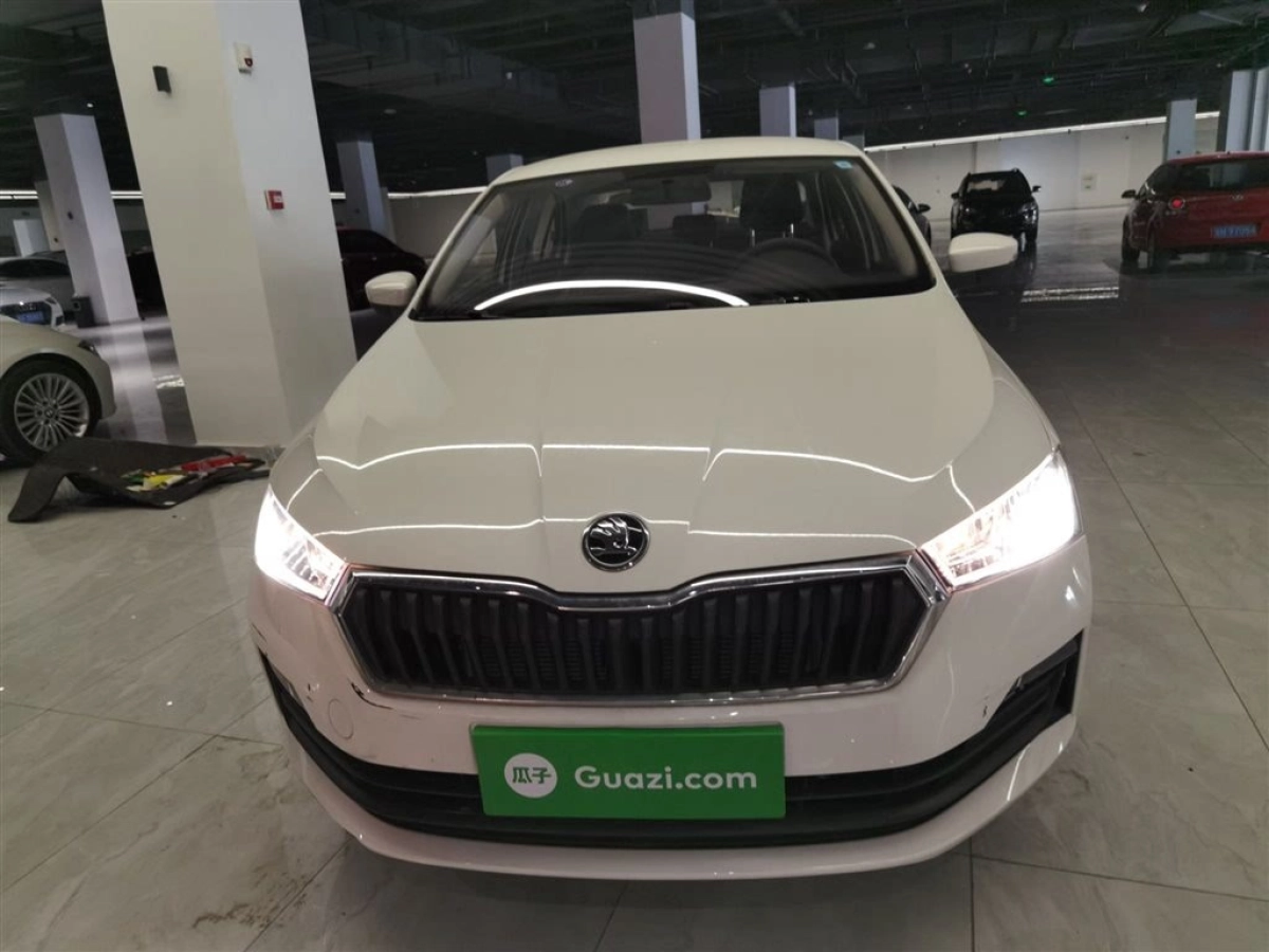 SKODA RAPID