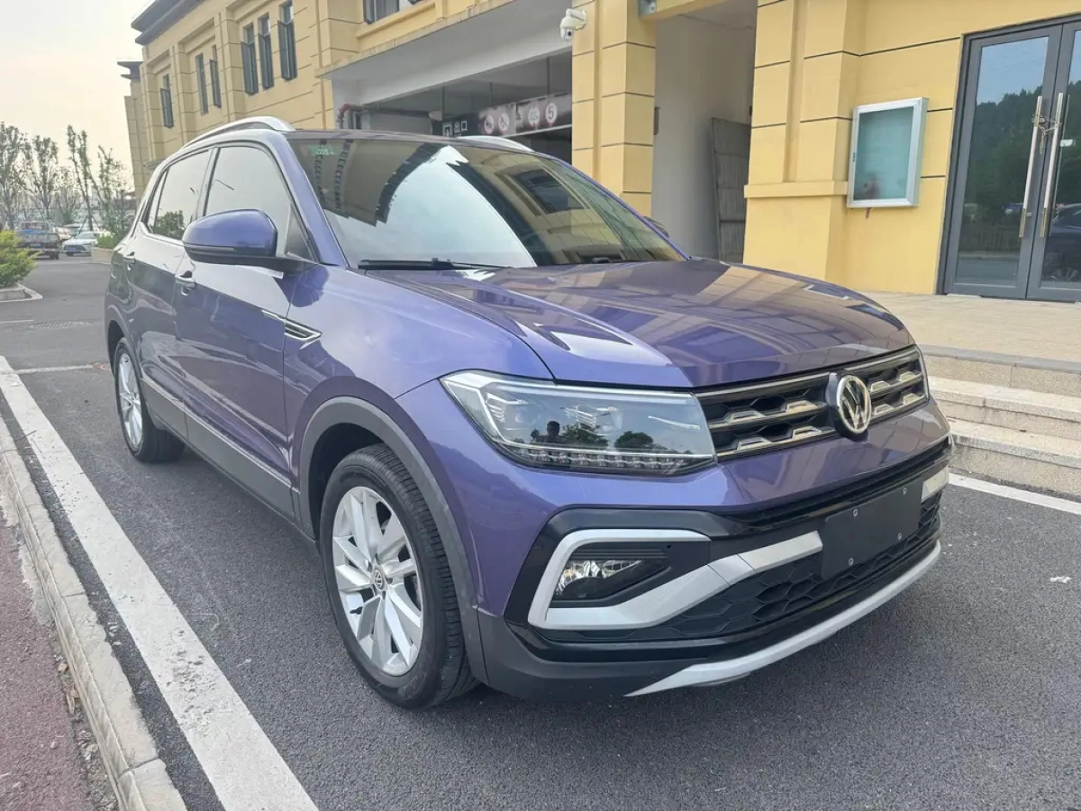 VOLKSWAGEN T-CROSS