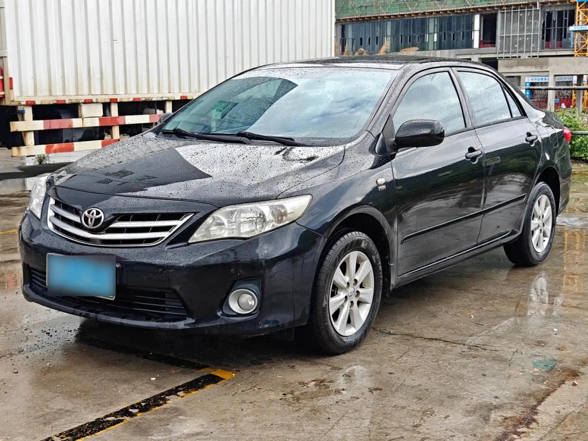 TOYOTA COROLLA 2013
