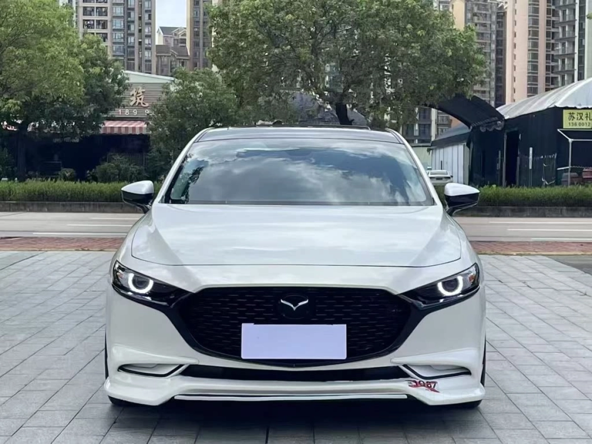 MAZDA 3 AXELA