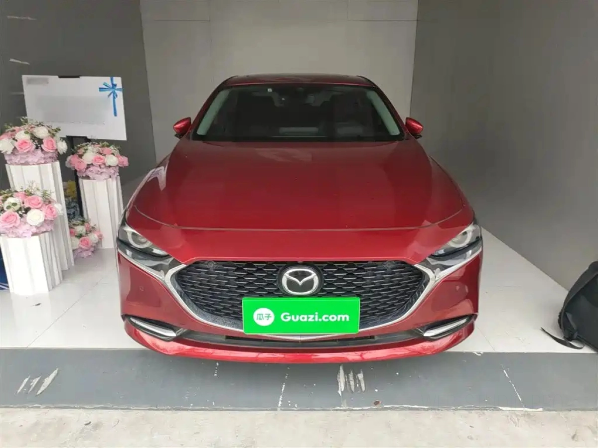 MAZDA 3 AXELA