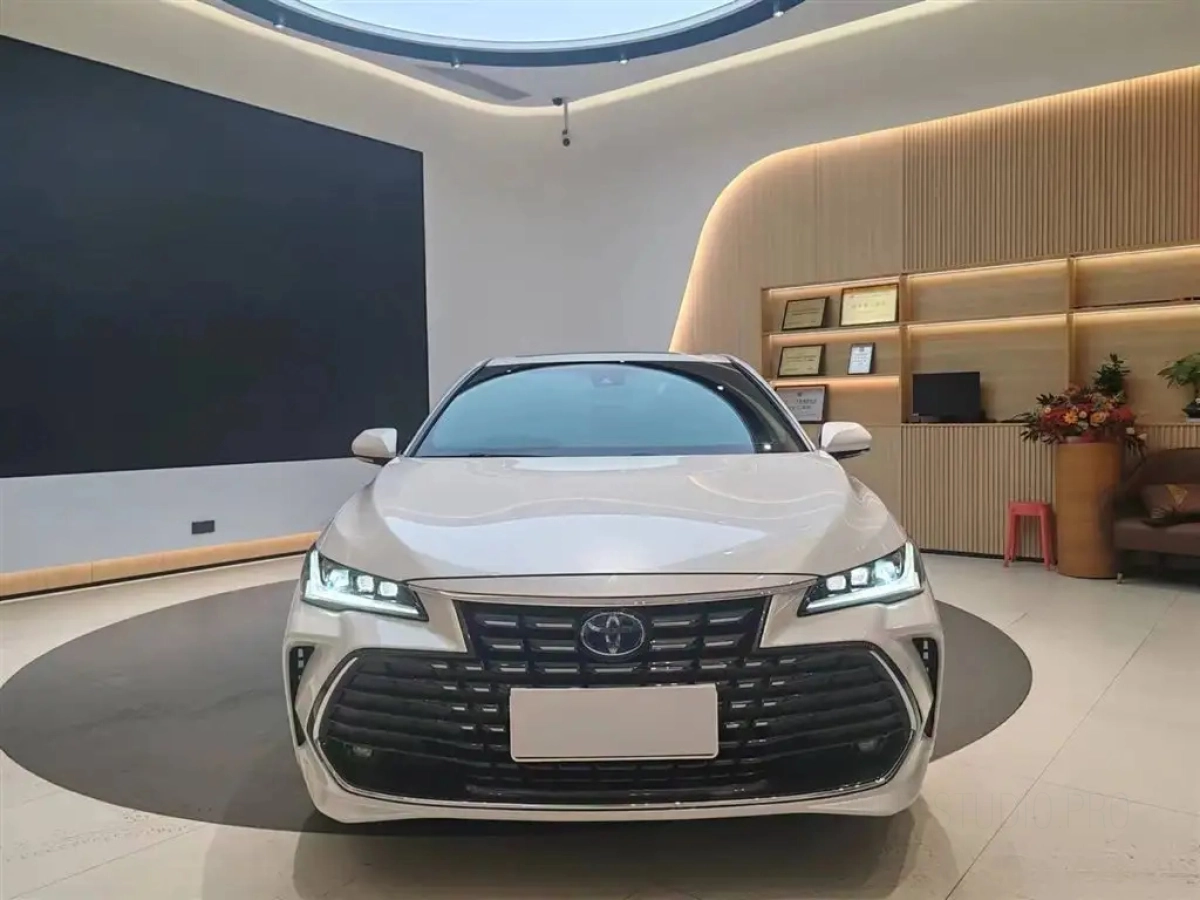 TOYOTA AVALON