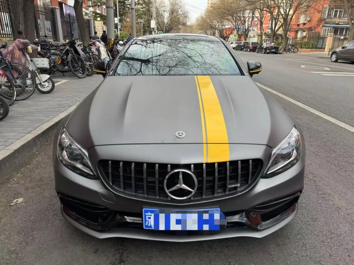 MERCEDES BENZ C-CLASS AMG