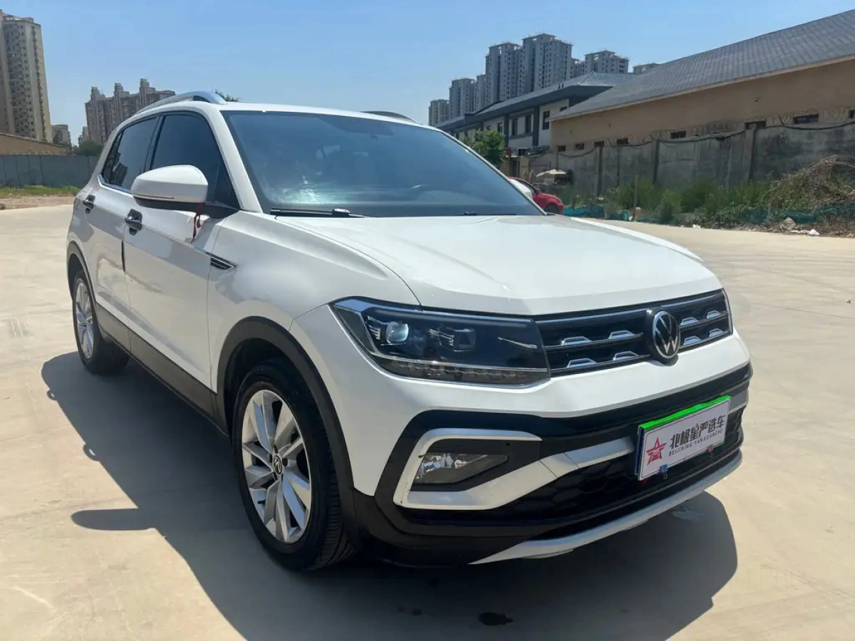 VOLKSWAGEN T-CROSS