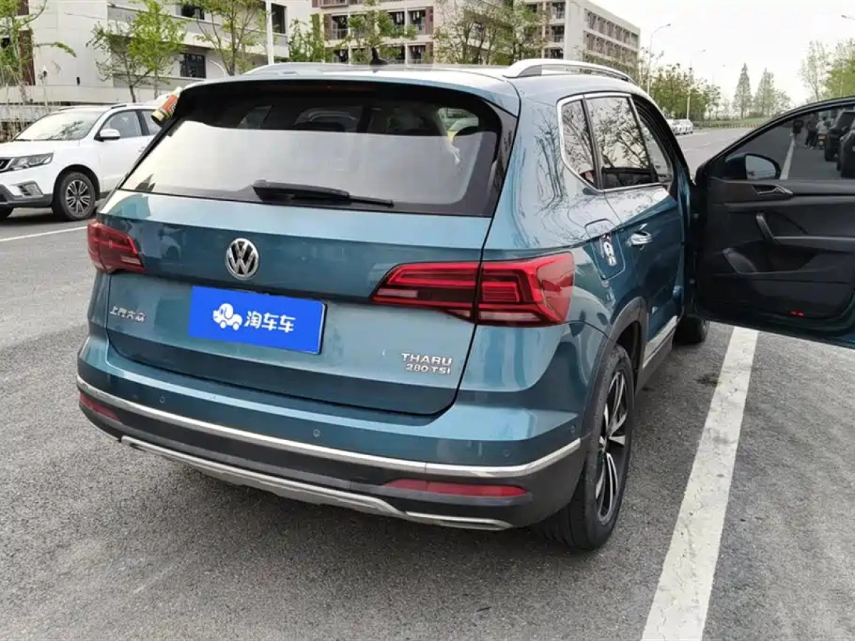 VOLKSWAGEN THARU
