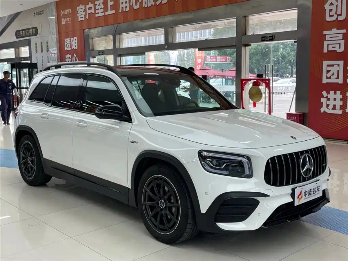 MERCEDES BENZ GLB AMG