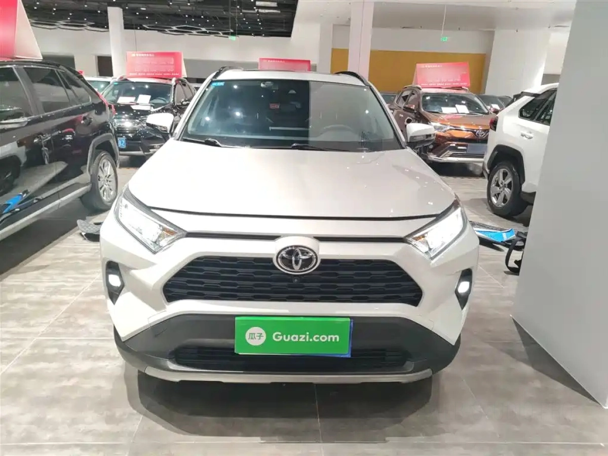 TOYOTA RAV4 RONGFANG