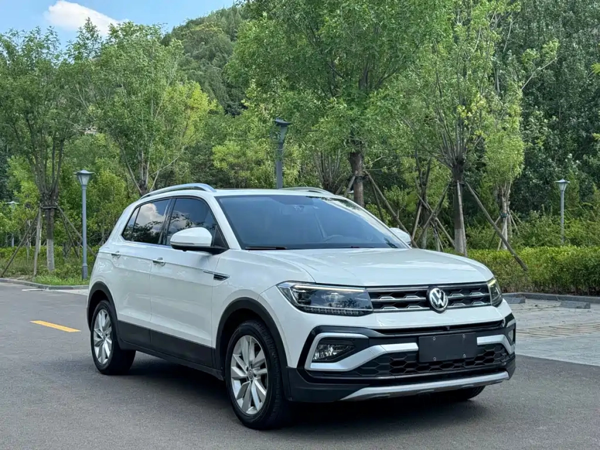 VOLKSWAGEN T-CROSS