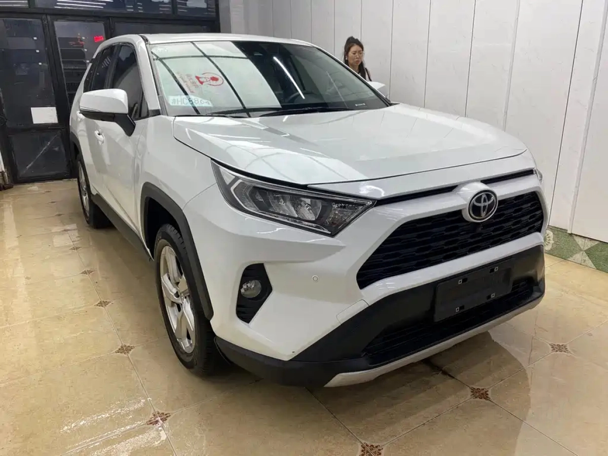 TOYOTA RAV4 RONGFANG