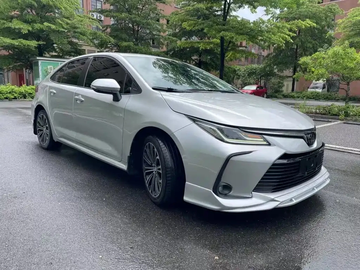 TOYOTA COROLLA