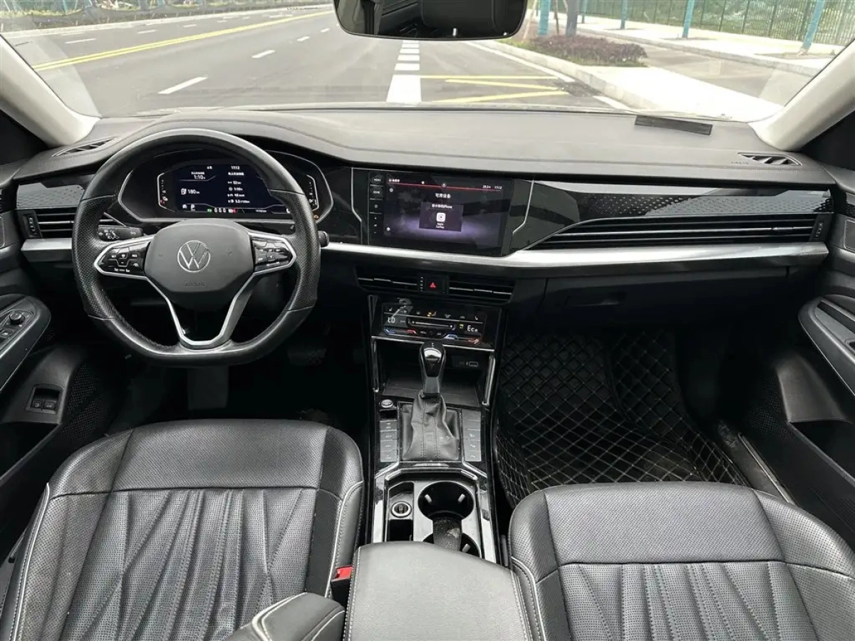 VOLKSWAGEN PASSAT NEW ENERGY