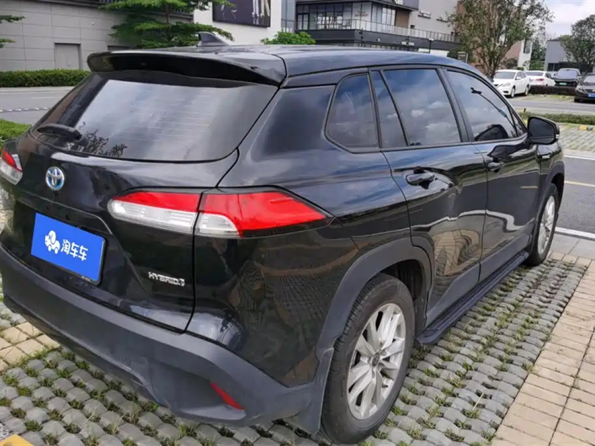 TOYOTA COROLLA CROSS