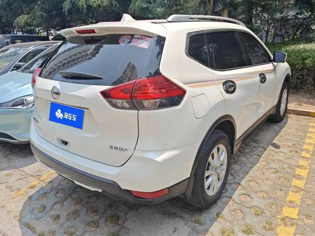 NISSAN X-TRAIL