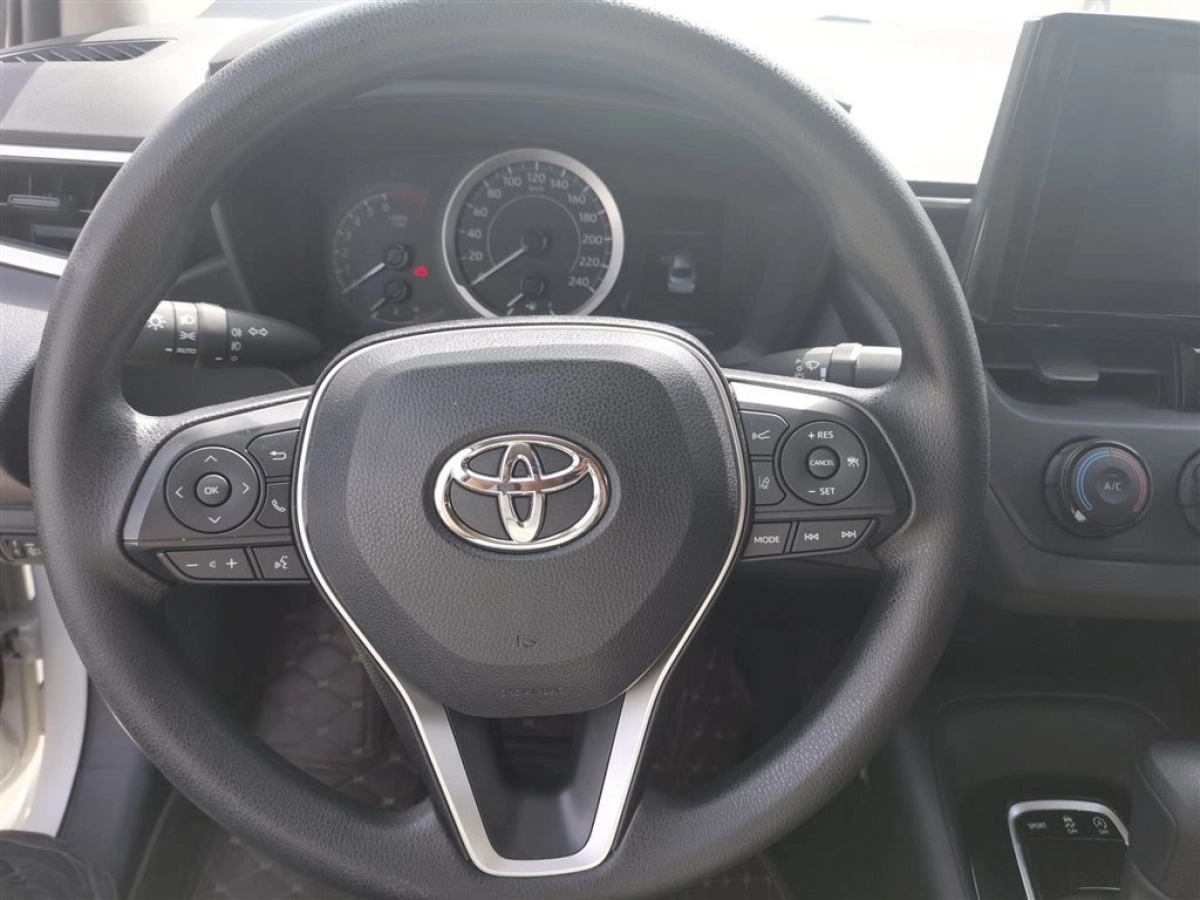 TOYOTA COROLLA