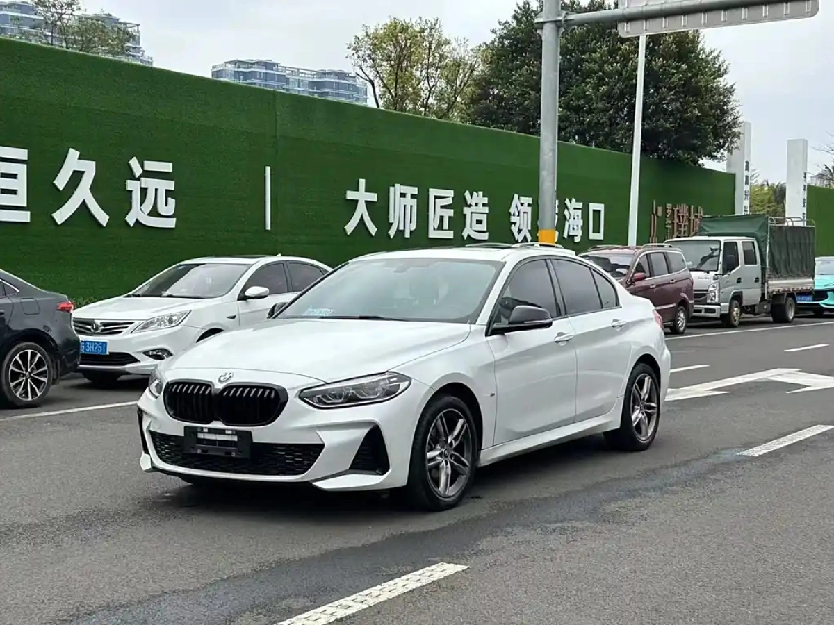 BMW 1-SERIES