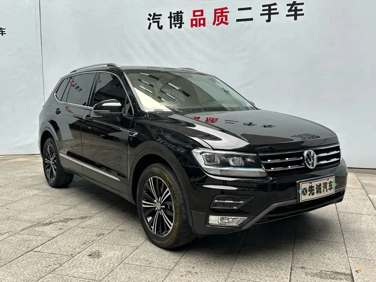 VOLKSWAGEN TIGUAN L