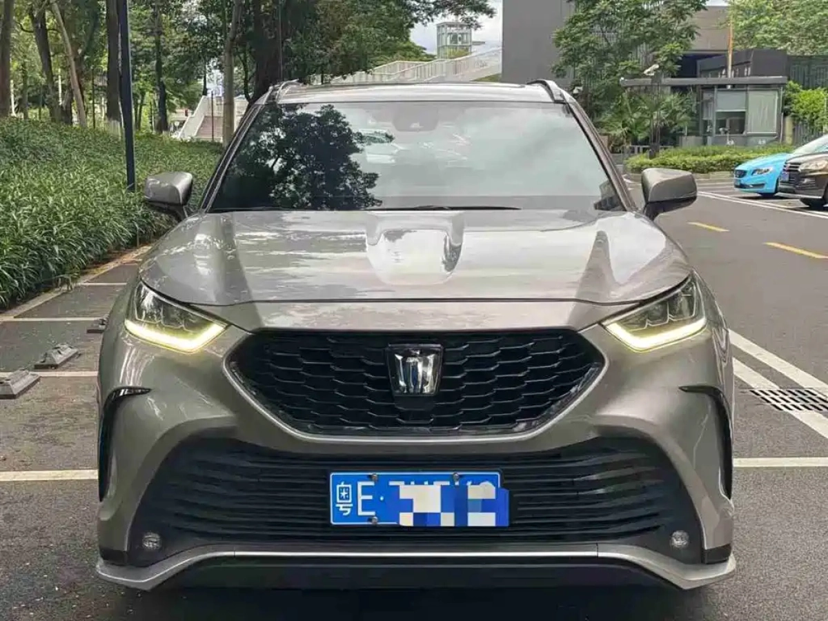 TOYOTA CROWN LUFANG