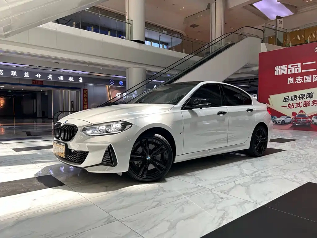 BMW 1-SERIES