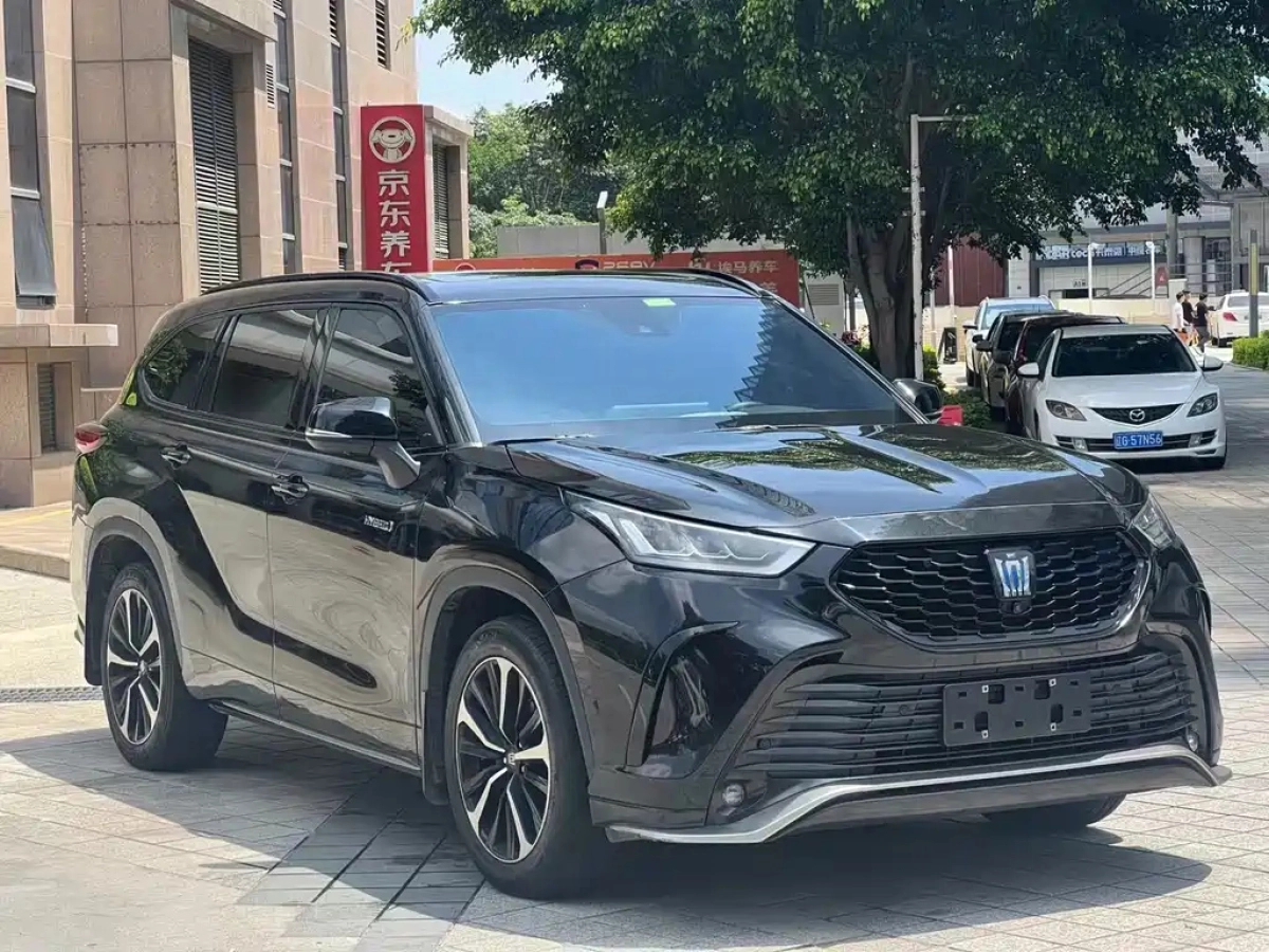 TOYOTA CROWN LUFANG