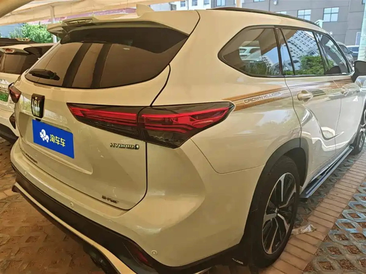 TOYOTA CROWN LUFANG