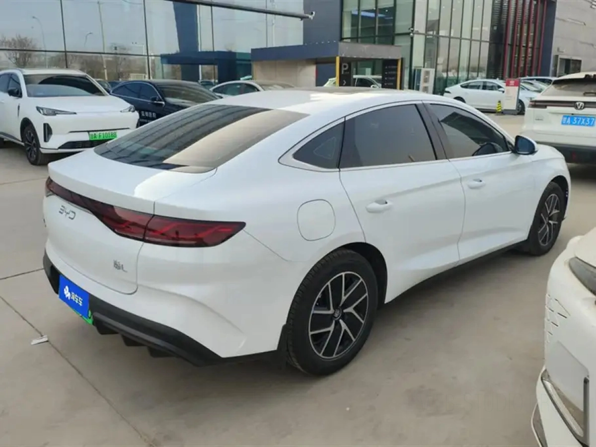BYD QIN L