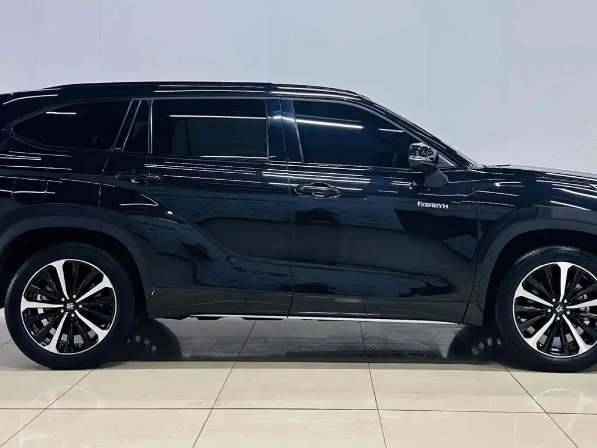 TOYOTA CROWN LUFANG