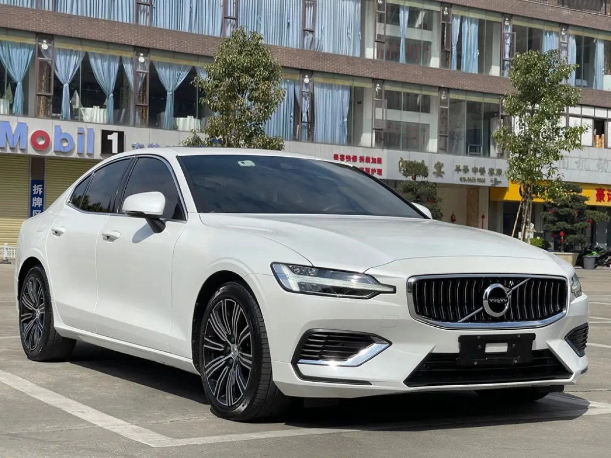 VOLVO S60 NEW ENERGY