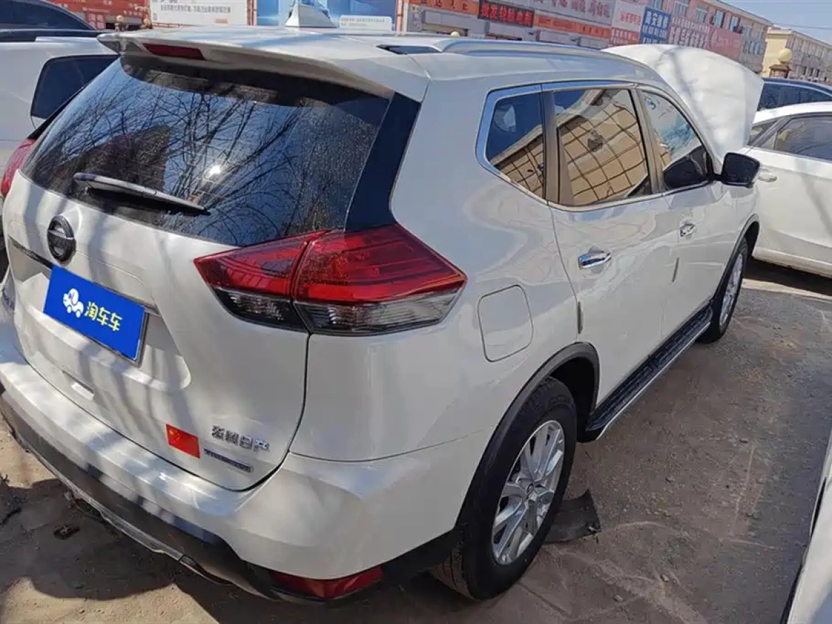 NISSAN X-TRAIL