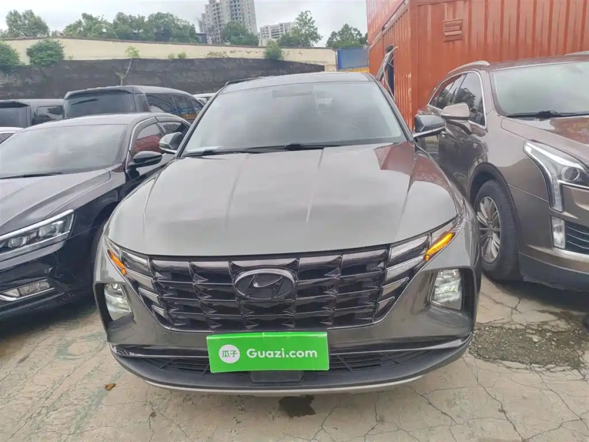 HYUNDAI TUCSON