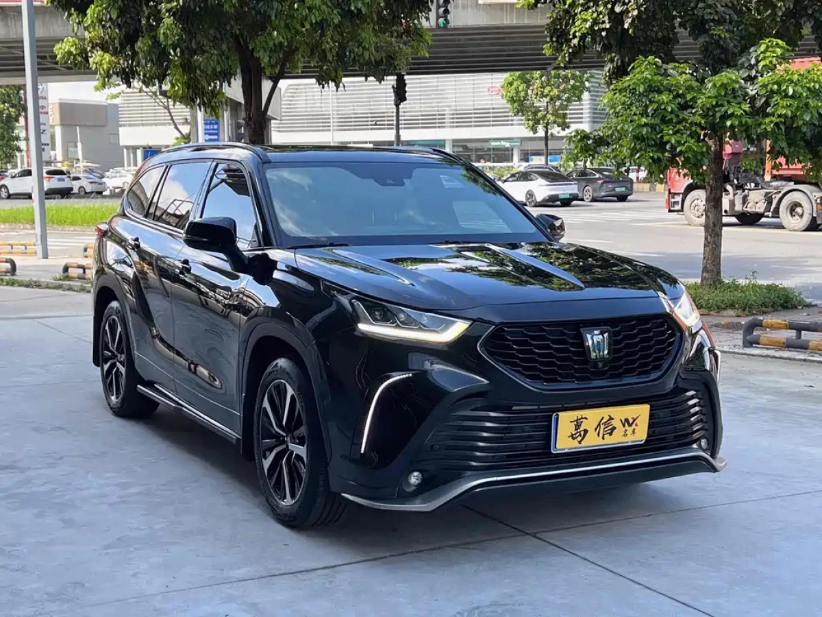 TOYOTA CROWN LUFANG