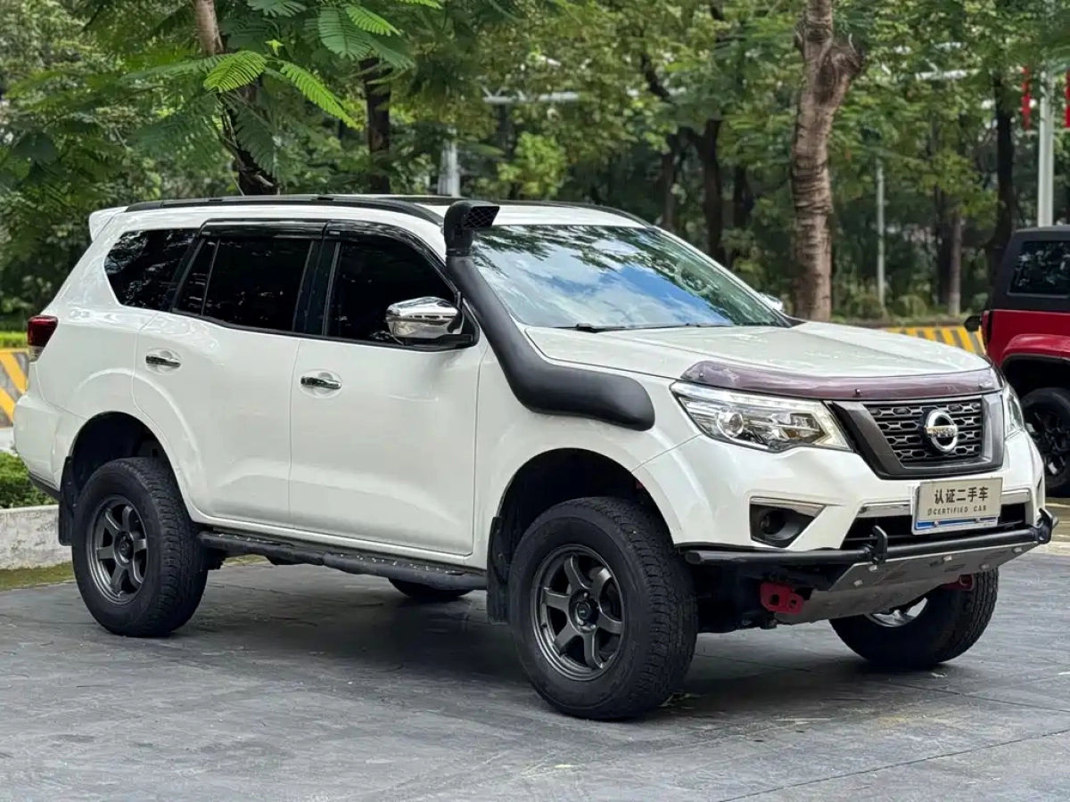 NISSAN TERRA