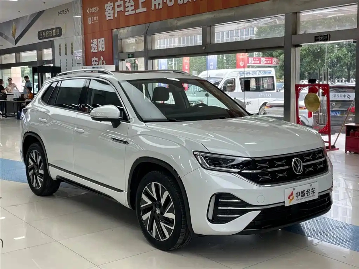 VOLKSWAGEN TAYRON