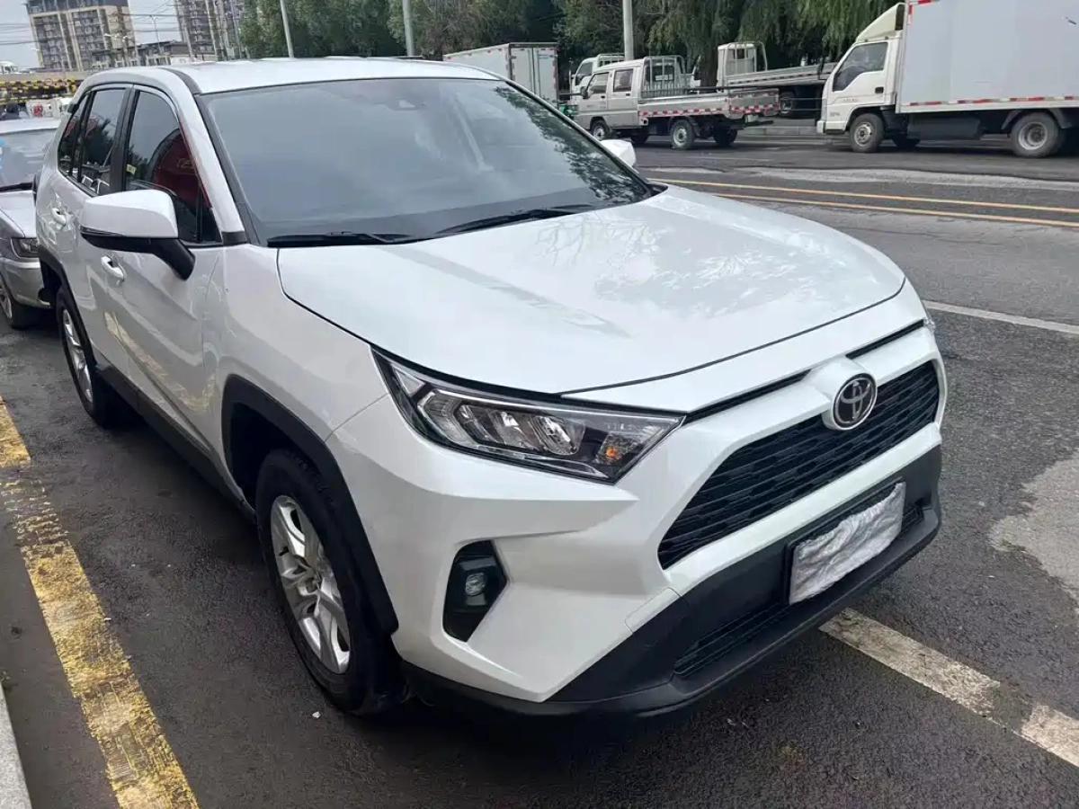 TOYOTA RAV4 RONGFANG