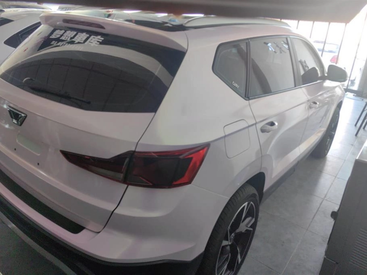 JETTA VS5