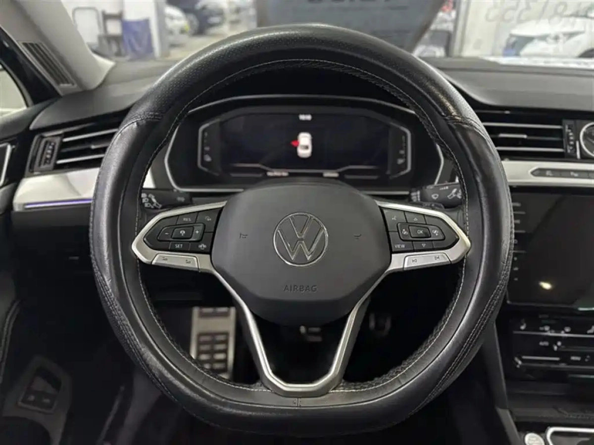 VOLKSWAGEN MAGOTAN GTE PLUG IN HYBRID