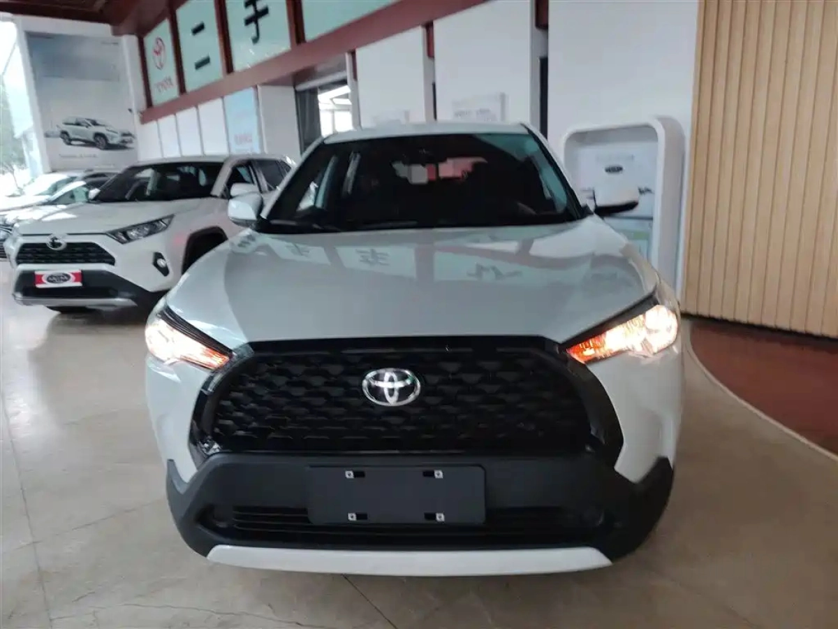 TOYOTA COROLLA CROSS