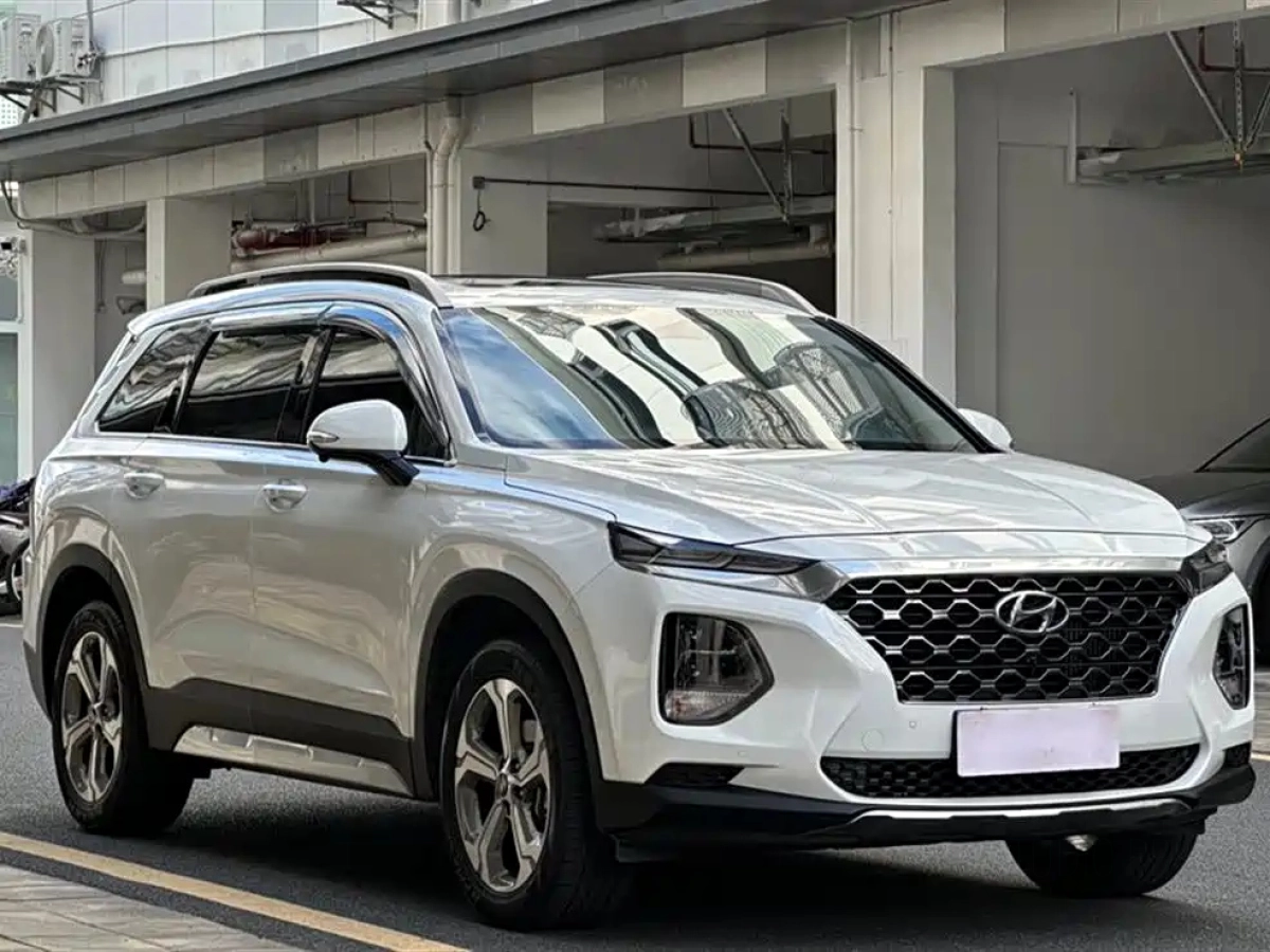 HYUNDAI SANTAFE