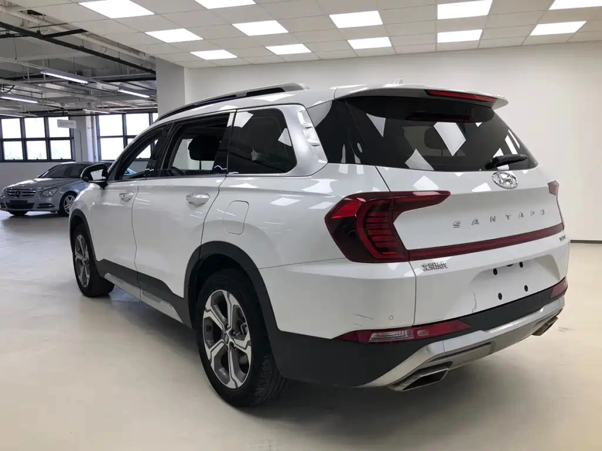 HYUNDAI SANTAFE