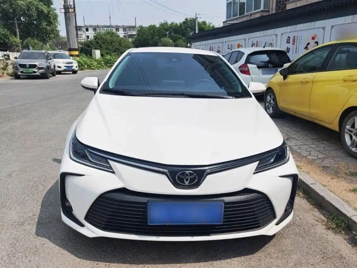 TOYOTA COROLLA