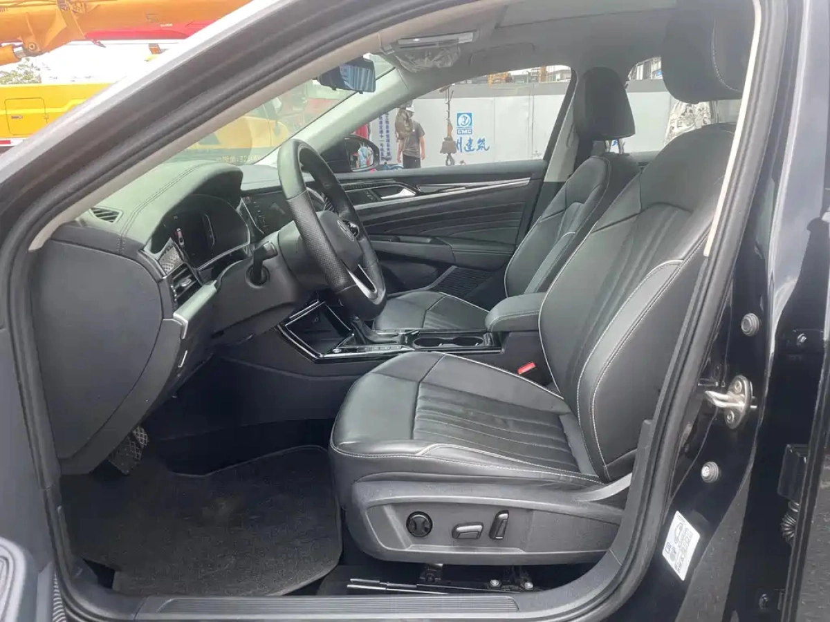 VOLKSWAGEN PASSAT NEW ENERGY