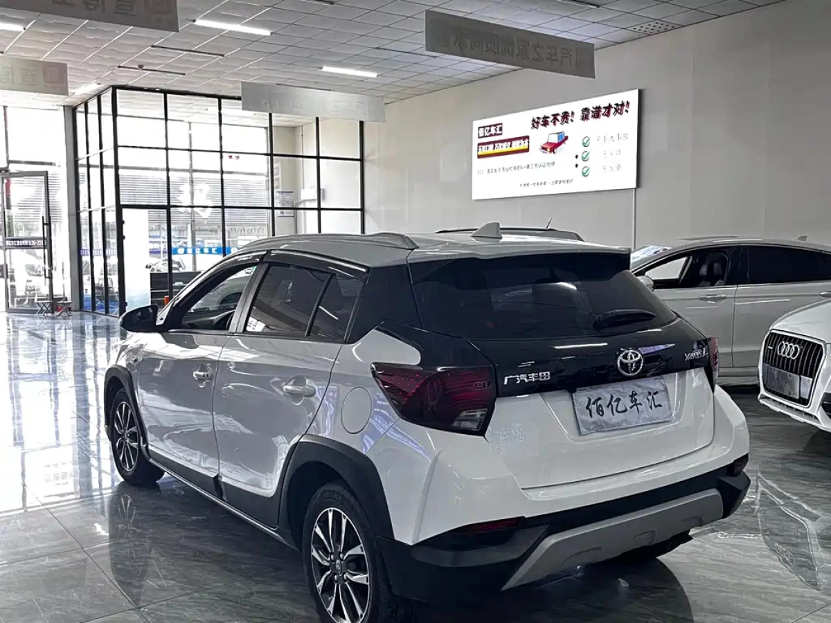 TOYOTA YARIS L DAZZLING