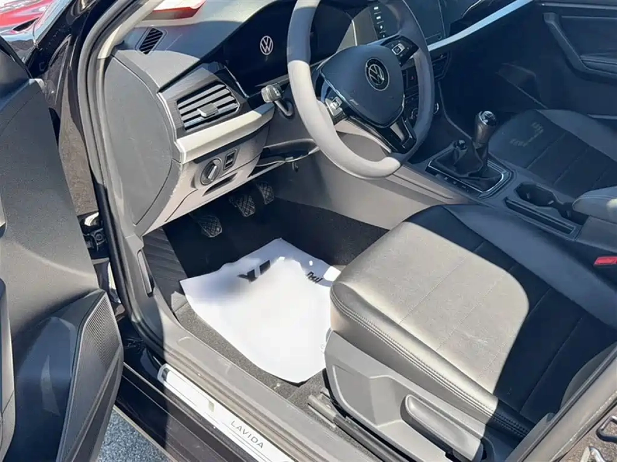 VOLKSWAGEN LAVIDA