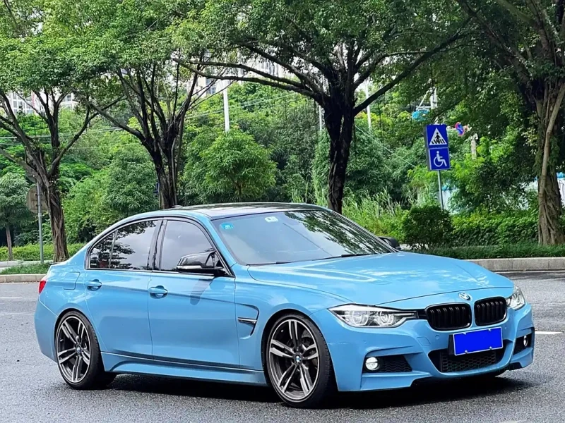 BMW 3-SERIES